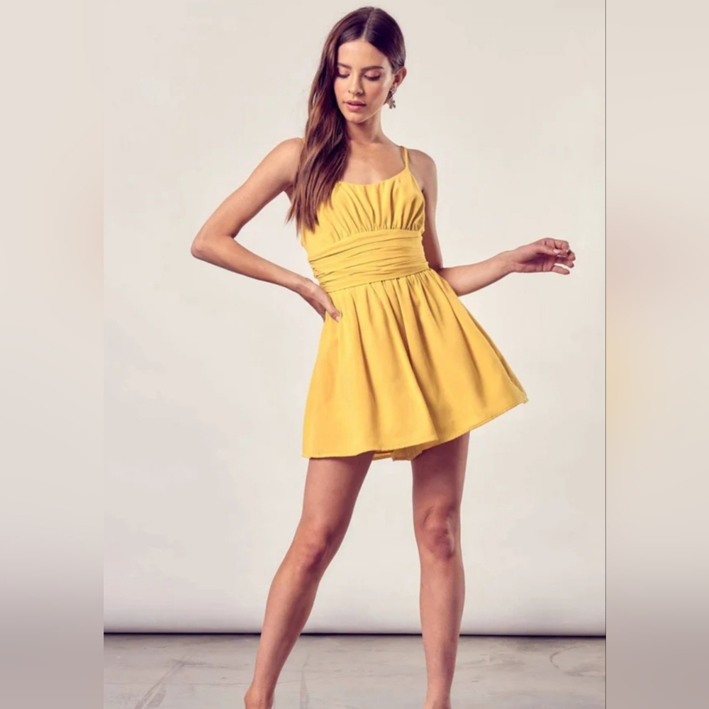 Do+Be Ruched Pocket Flare Open Back Romper - Picture 6 of 10
